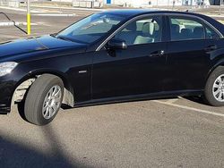 Nero Usata 2011 Mercedes E200 Executive Tre volumi | 11.000 € (Buon prezzo)