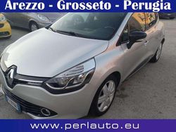 Argento Usata 2016 Renault Clio IV Zen Tre volumi | 7800 € (Buon prezzo)