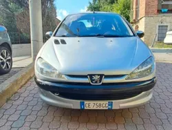 Usata 2003 Peugeot 206 Due volumi | 2000 €