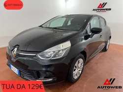 Nero Usata 2017 Renault Clio IV Zen Tre volumi | 5990 € (Buon prezzo)