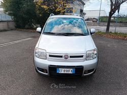Grigio Usata 2011 Fiat Panda 4x4 Climbing Due volumi | 6900 € (Cara)