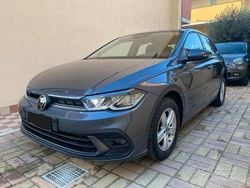 Grigio Usata 2022 VW Polo Life Tre volumi | 14.900 € (Buon prezzo)