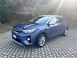 Blu/azzurro Usata 2018 Kia Stonic Style SUV | 9000 € (Super prezzo)