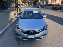Blu/azzurro Usata 2017 Opel Astra Station wagon | 9000 € (Cara)