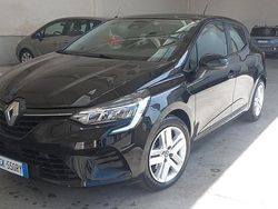 Nero Usata 2022 Renault Clio V Zen Tre volumi | 11.999 € (Super prezzo)