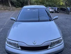 Usata 2001 Renault Laguna II Dynamique Tre volumi | 1200 €