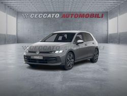 Grigio Nuova 2025 VW Golf VIII Life Tre volumi | 33.800 € (Buon prezzo)