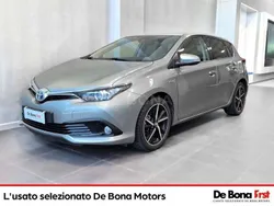 Grigio Usata 2018 Toyota Auris Business Edition Tre volumi | 10.975 €
