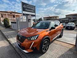 Argento Usata 2022 Peugeot 2008 GT-line SUV | 19.900 € (Molto cara)
