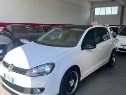 Bianco Usata 2010 VW Golf VI Highline Tre volumi | 4600 € (Buon prezzo)