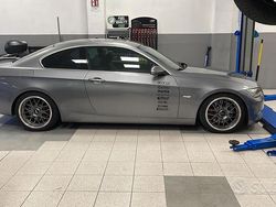 Grigio Usata 2006 BMW 330 Efficient Dynamics Coupé | 11.500 € (Buon prezzo)