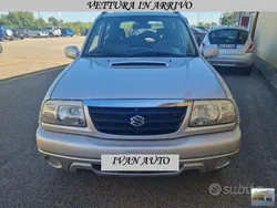Grigio(met.) Usata 2003 Suzuki Vitara SUV | 5500 € (Buon prezzo)