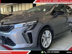 Grigio Usata 2024 Renault Clio V Evolution Tre volumi | 13.990 € (Ottimo prezzo)