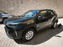 Nero Usata 2022 Toyota Yaris Hybrid Business Edition Station wagon | 21.450 € (Buon prezzo)