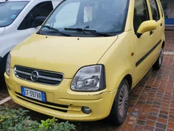 Usata 2003 Opel Agila Tre volumi | 1350 € (Buon prezzo)