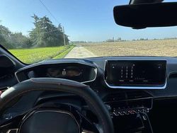 Usata 2019 Peugeot 208 GT-line Due volumi | 12.500 € (Buon prezzo)