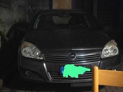 Grigio Usata 2005 Opel Astra Station wagon | 1300 € (Buon prezzo)