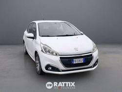 Grigio Usata 2015 Peugeot 208 Active Due volumi | 6483 € (Buon prezzo)