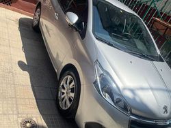 Argento Usata 2016 Peugeot 208 Access Due volumi | 7450 € (Buon prezzo)