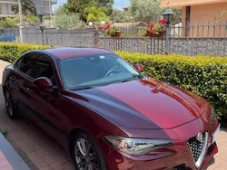 Usata 2017 Alfa Romeo Giulia Super Tre volumi | 17.800 € (Ottimo prezzo)