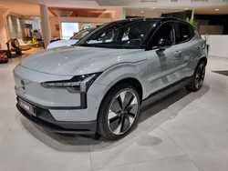 Grigio Usata 2023 Volvo EX30 Ultra SUV | 40.100 € (Ottimo prezzo)