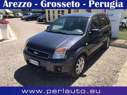 Grigio Usata 2010 Ford Fusion Tre volumi | 4300 € (Cara)