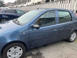 Blu Usata 2004 Fiat Punto Due volumi | 3000 €