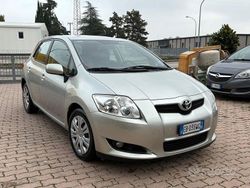 Grigio Usata 2010 Toyota Auris Sol Tre volumi | 5450 € (Buon prezzo)