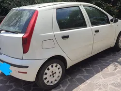 Usata 2010 Fiat Punto Due volumi | 2300 € (Ottimo prezzo)