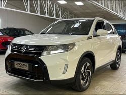 Bianco artico met. Usata 2025 Suzuki Vitara SUV | 27.399 € (Buon prezzo)