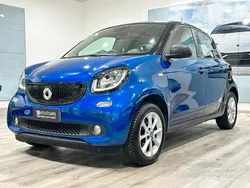 Blu met. e nero Usata 2019 Smart ForFour Passion Tre volumi | 8990 € (Ottimo prezzo)