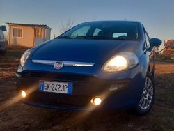Blu Usata 2012 Fiat Grande Punto Due volumi | 2800 € (Buon prezzo)