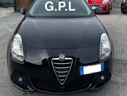 Nero Usata 2012 Alfa Romeo Giulietta Tre volumi | 7700 € (Buon prezzo)