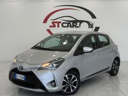 Argento Usata 2020 Toyota Yaris Active Tre volumi | 12.800 € (Buon prezzo)