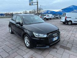 Nero Usata 2015 Audi A1 Sportback Ambiente Due volumi | 6900 € (Super prezzo)