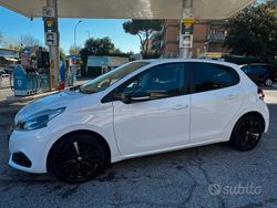 Bianco Usata 2018 Peugeot 208 Active Due volumi | 7500 € (Ottimo prezzo)