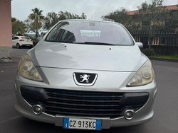 Grigio Usata 2005 Peugeot 307 Due volumi | 2000 €