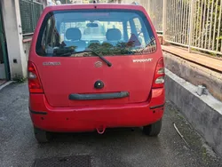 Usata 2002 Suzuki Wagon R Due volumi | 1200 € (Buon prezzo)