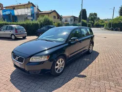 Usata 2010 Volvo V50 Momentum Station wagon | 2900 € (Ottimo prezzo)