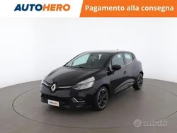 Nero Usata 2017 Renault Clio IV Intens Tre volumi | 12.199 € (Buon prezzo)