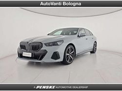 Grigio Usata 2025 BMW 520 M Sport Tre volumi | 57.580 € (Buon prezzo)