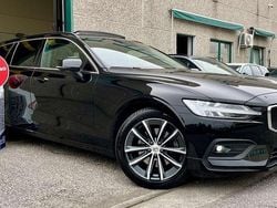 Nero Usata 2022 Volvo V60 Business Edition Station wagon | 23.999 € (Cara)