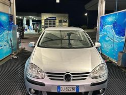 Grigio Usata 2006 VW Golf V Tre volumi | 4000 €