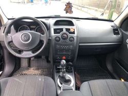 Usata 2006 Renault Mégane II Dynamique Tre volumi | 1500 € (Buon prezzo)