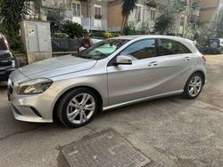 Grigio Usata 2016 Mercedes A180 Tre volumi | 15.500 € (Buon prezzo)