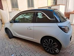 Bianco Usata 2017 Opel Adam Glam Due volumi | 9700 € (Molto cara)