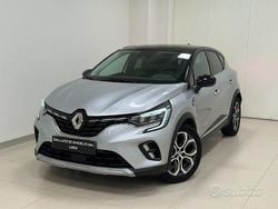Grigio Usata 2022 Renault Captur Engineered SUV | 17.500 € (Buon prezzo)