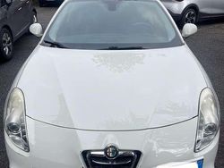 Bianco Usata 2013 Alfa Romeo Giulietta Progression Tre volumi | 5200 € (Super prezzo)