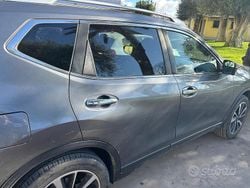 Grigio Usata 2017 Nissan X-Trail SUV | 15.000 €