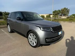 Grigio Usata 2022 Land Rover Range Rover HSE SUV | 93.700 € (Buon prezzo)